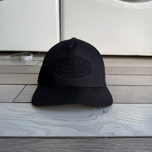 Von Dutch Triple Black Trucker Hat | Fits All - Picture 2 of 5